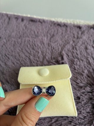 Anillo Swarovski Lazito Morado y Plateado