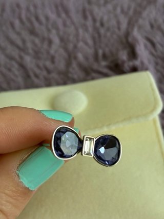Anillo Swarovski Lazito Morado y Plateado