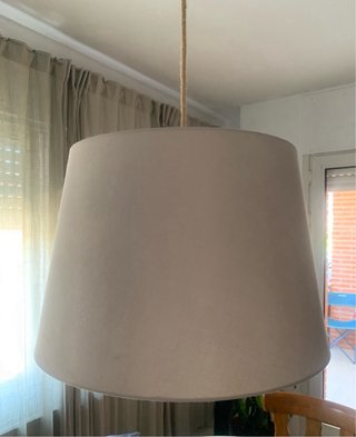 Lámpara colgante cónica beige tela y yute