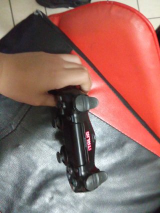 Ps4 Pro + 2 Controller + Caricatore Tastiera,gioci