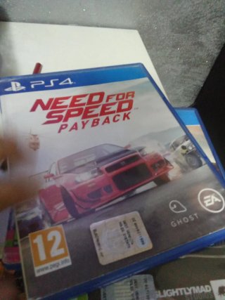 Ps4 Pro + 2 Controller + Caricatore Tastiera,gioci