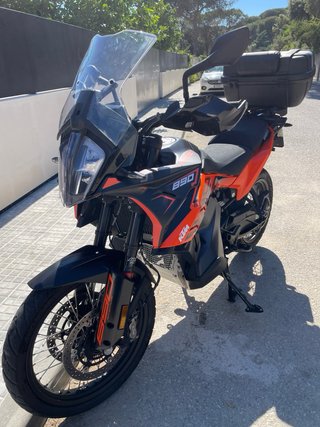KTM 890 Adventure **Reestreno MY 2022