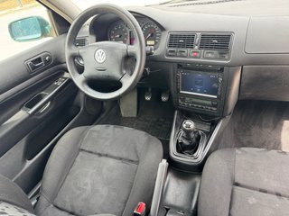Volkswagen Golf 2000