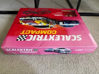 Scalextric Compact Turbo Twister+cuentavueltas