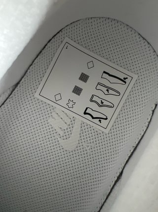 Nike Air Force 1 LV8 Beige/Blanco SIN ESTRENAR