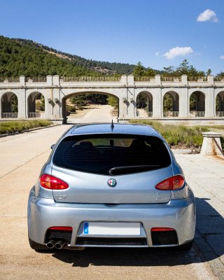 Alfa Romeo 147 3.2 GTA MANUAL