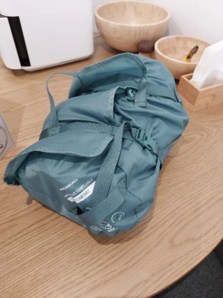 Colchoneta de camping 3kg marca Decathlon