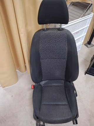 Asiento izquierdo Mercedes Vito