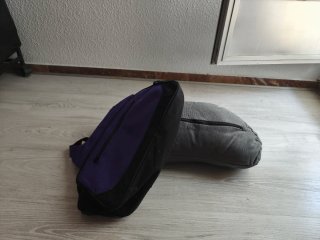Zafú. Cojín de yoga gris. Incluyo bolsa.