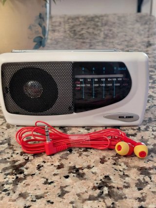 Radio Portátil AM/FM ELBE