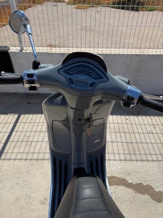 Vespa Sprint S 49cc Gris