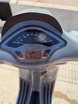 Vespa Sprint S 49cc Gris