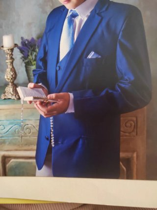 Traje comunión niño azul y blanco 10 años