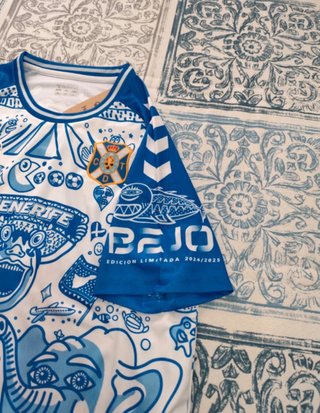 Camiseta Hummel Tenerife Edición Limitada