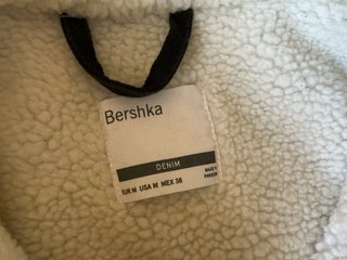 Chaqueta vaquera Bershka forrada hombre negra