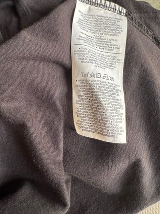 Camiseta Nike Negra con Diseño Gráfico