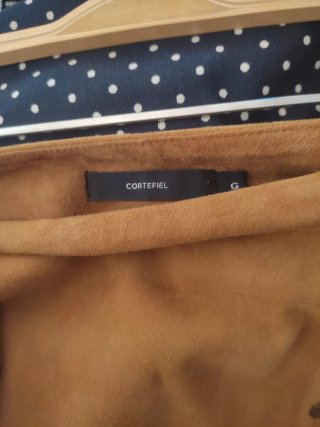 Falda Cortefiel marrón con tachuelas