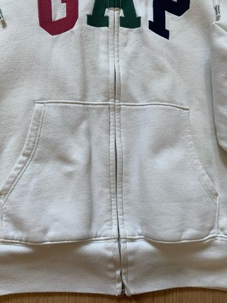 Sudadera Gap con cremallera y capucha