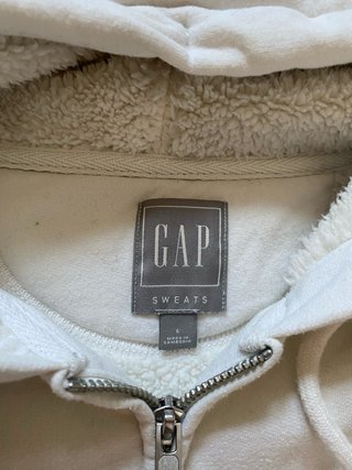 Sudadera Gap con cremallera y capucha