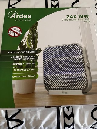Lámpara mata insectos Ardes