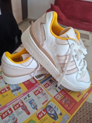 Scarpe Adidas donna rosa e bianche