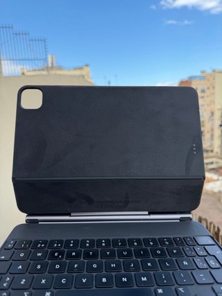 Magic Keyboard iPad 11