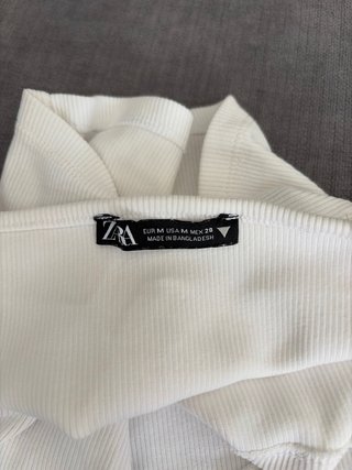 Top blanco Zara tirantes canalé