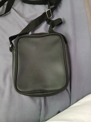 Riñoneras Lacoste i Adidas Negra Cuero