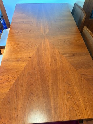 Mesa comedor madera maciza.  8personas + 6 sillas