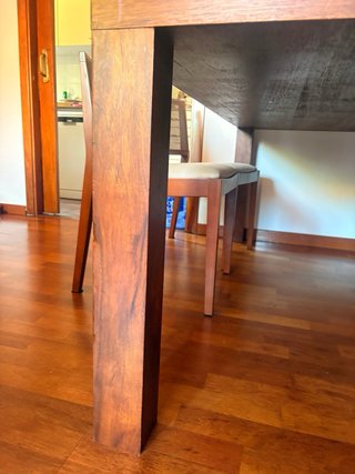 Mesa comedor madera maciza.  8personas + 6 sillas