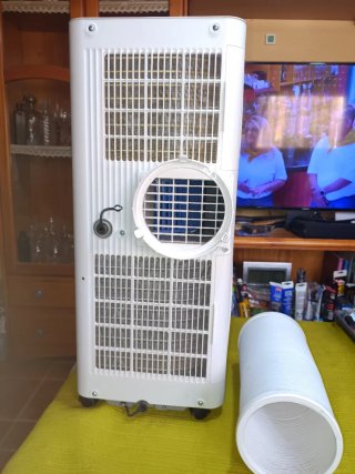 Aire Acondicionado Portátil Comfee Blanco