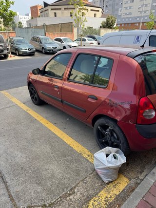 Renault Clio 2005 itv mes pasado
