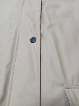 Chubasquero Zara niña forro pelo beige