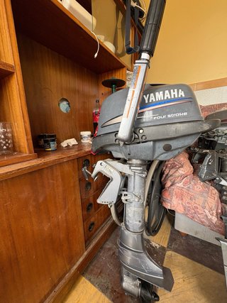 Motor fueraborda Yamaha 4 CV 4 tiempos