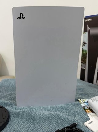 Ps5 Digital 1TB + 2 Mandos + Caja