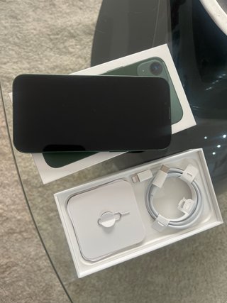 iPhone 13 Apple