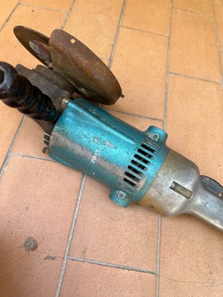 Amoladora radial eléctrica