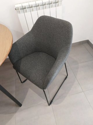 Silla de comedor gris Ikea