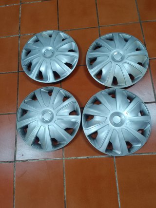 Tapacubos plateados 15pulgadas