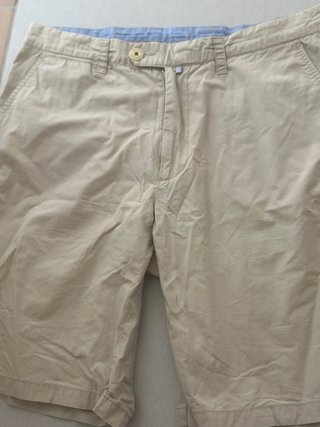 Pantalón corto beige