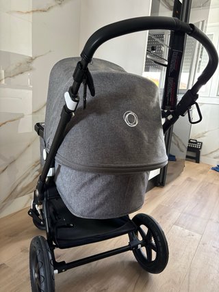 Passeggino per bambini grigio