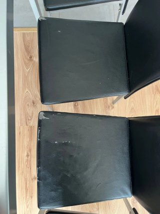 Mesa comedor cristal negro y 4 sillas