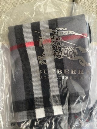 Bufanda Burberry Beige