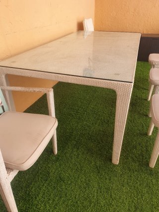 Conjunto mesa y sillas terraza blanco