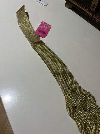 Cinturón Dorado Elástico con Nudo