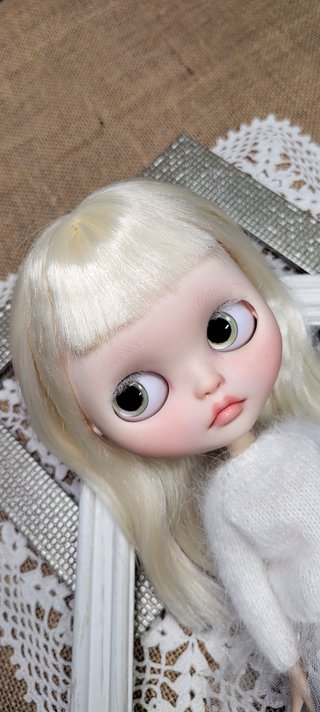 OOAK Albino Custom Blythe by blythe_live_