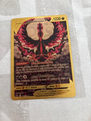 Carta Pokémon Moltres de Galar V Dorada 1220