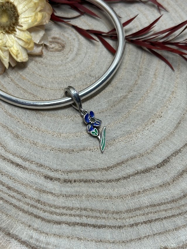 Charm Flor Lirio Azul y Verde