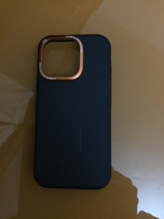 Funda Lujo iPhone 16  en carbono con MagSafe