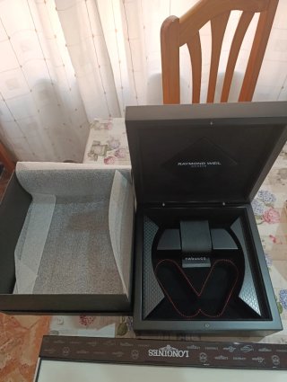Caja, bandeja y espejo para reloj NO INCLUYE RELOJ